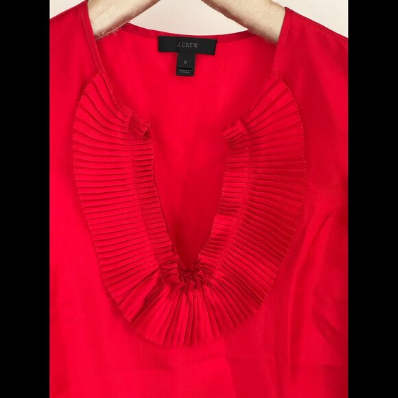 J Crew, Women’s 100% Silk Top, Pleated Collar Neckline, Red, Size 0 - Picture 3 of 4